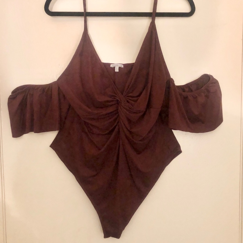 SEXY velvet feeling Charlotte Ruse BODYSUIT 💄💯